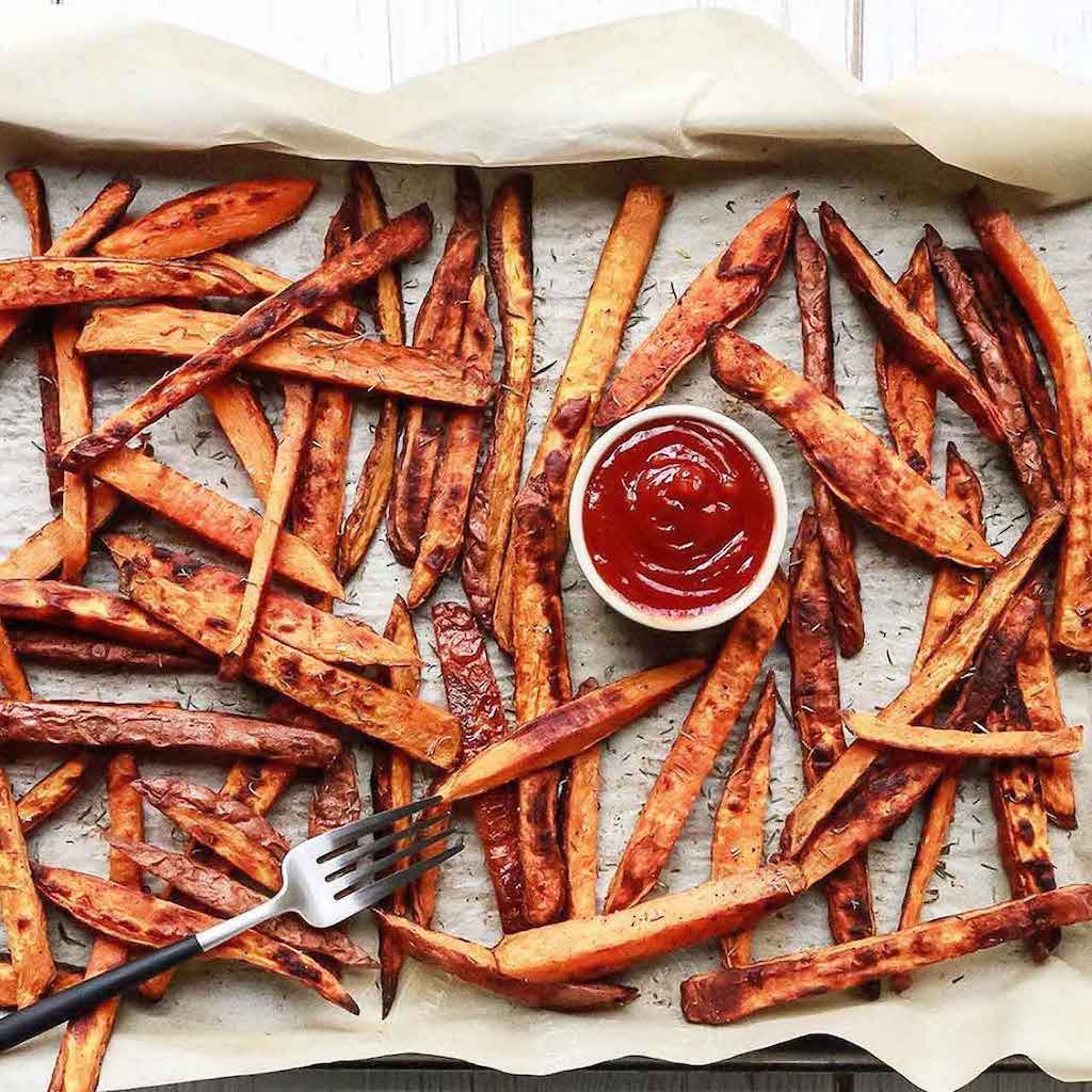 http://goodfoodforgood.ca/cdn/shop/articles/baked_matchstick_fries_1200x1200.jpg?v=1596143980